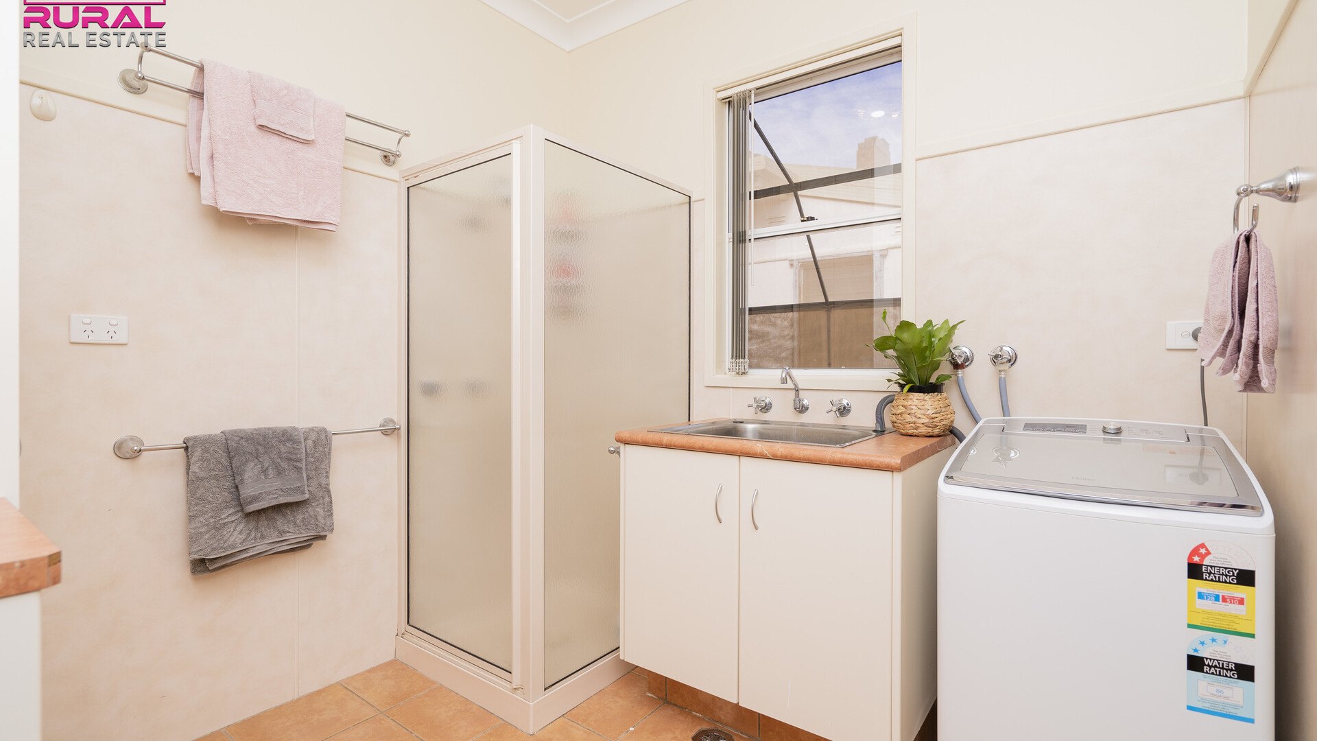 123 Polaris Street, Temora NSW 2666 - photo 17