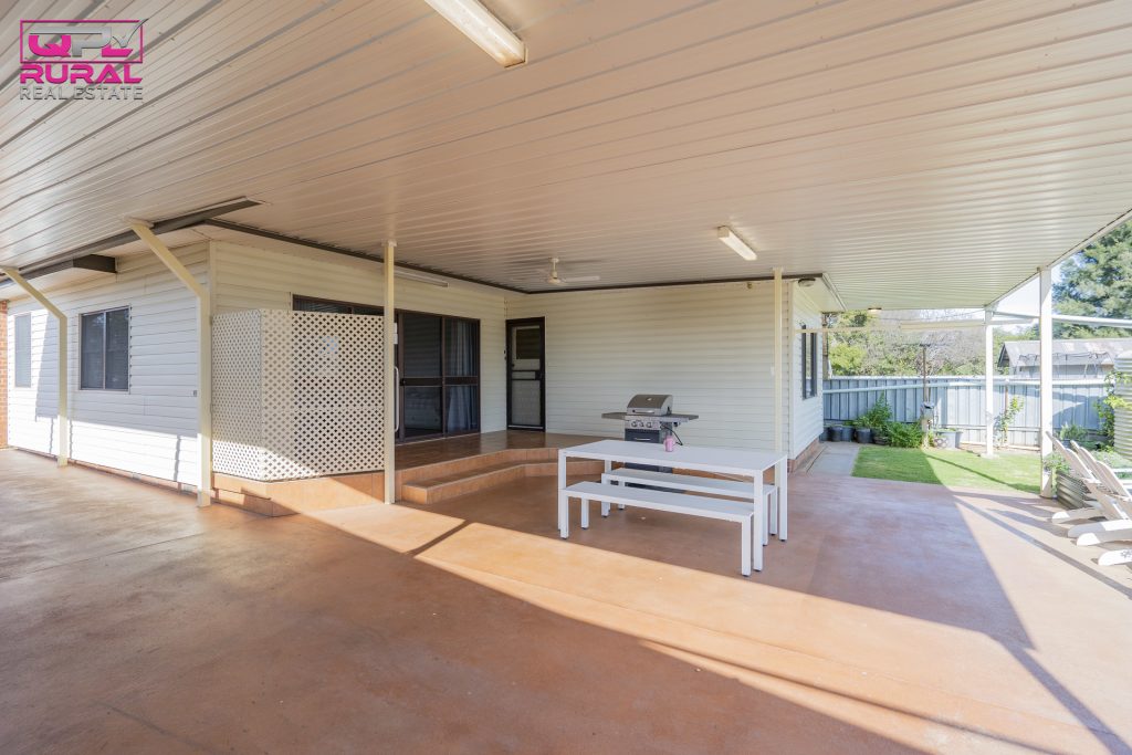 123 Polaris Street, Temora NSW 2666 - photo 18