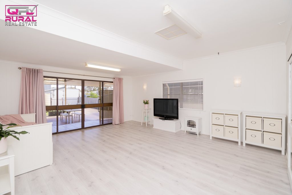 123 Polaris Street, Temora NSW 2666 - photo 10