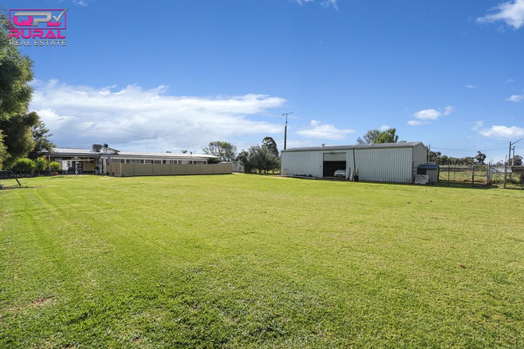 5 Argyle Street, Leeton NSW 2705 - photo 17