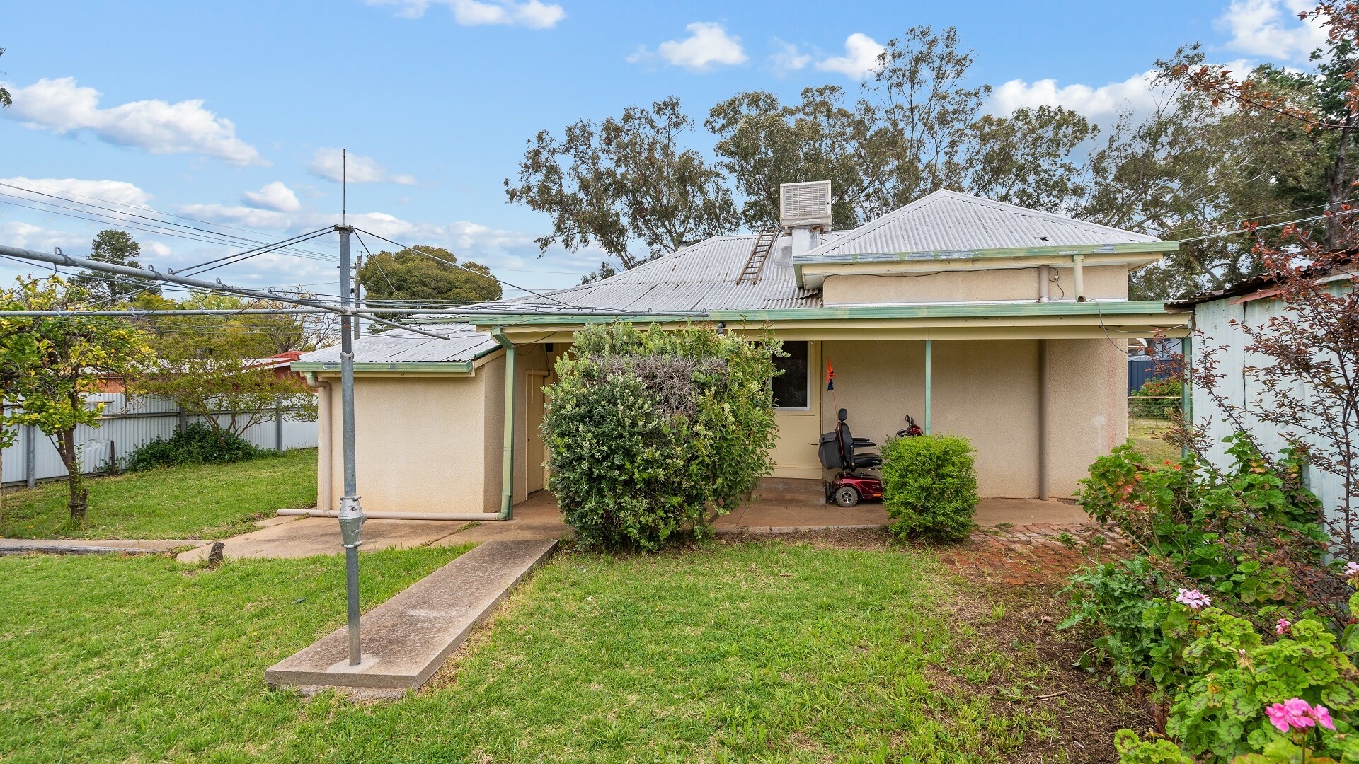 2 Athel Crescent, Leeton NSW 2705 - photo 9