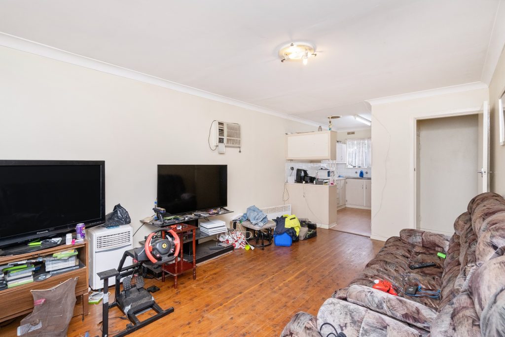 35 Dalgetty Street, Narrandera NSW 2700 - photo 11