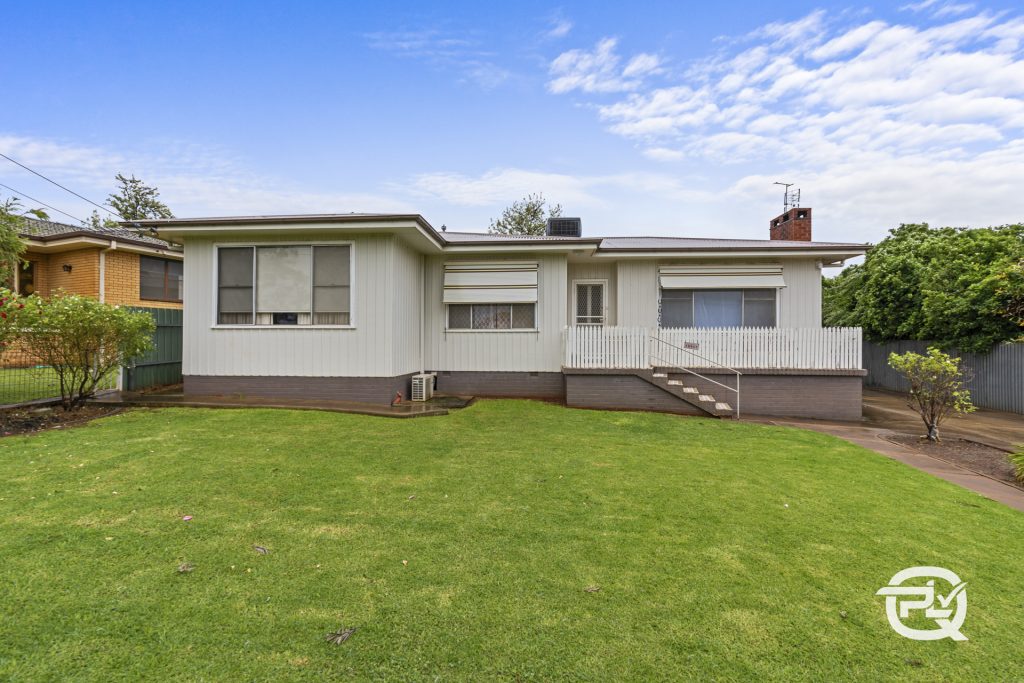 31 Redmond Street, Temora NSW 2666 - McGrath Riverina