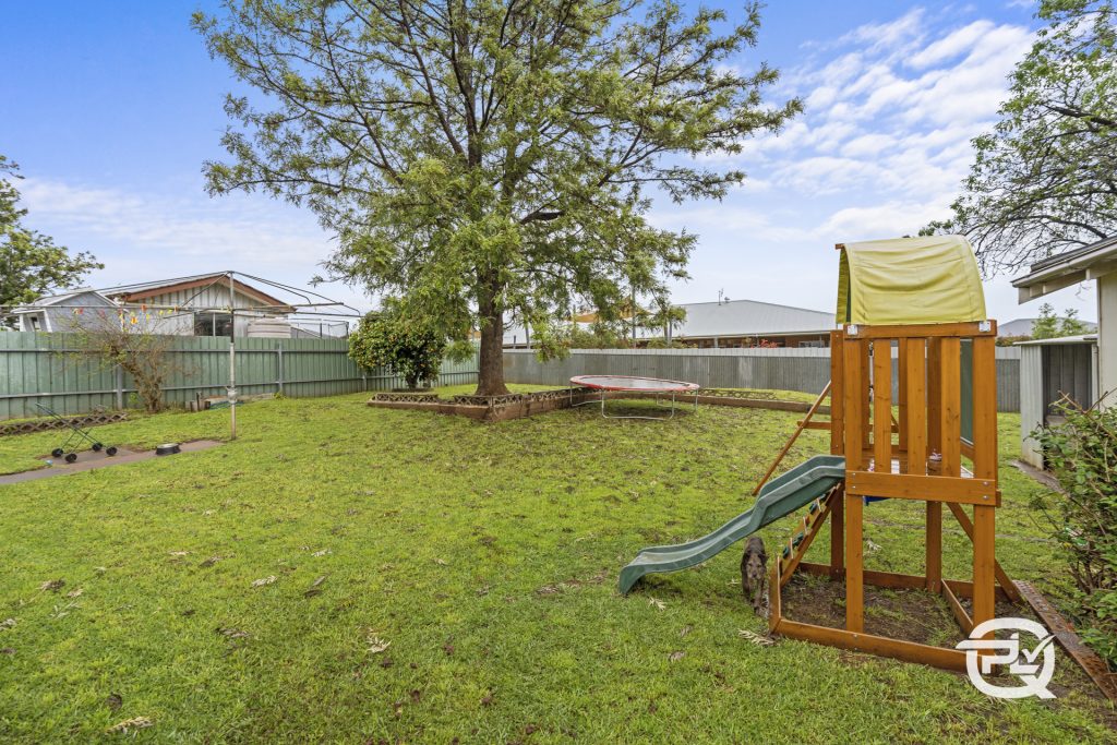 31 Redmond Street, Temora NSW 2666 - photo 7