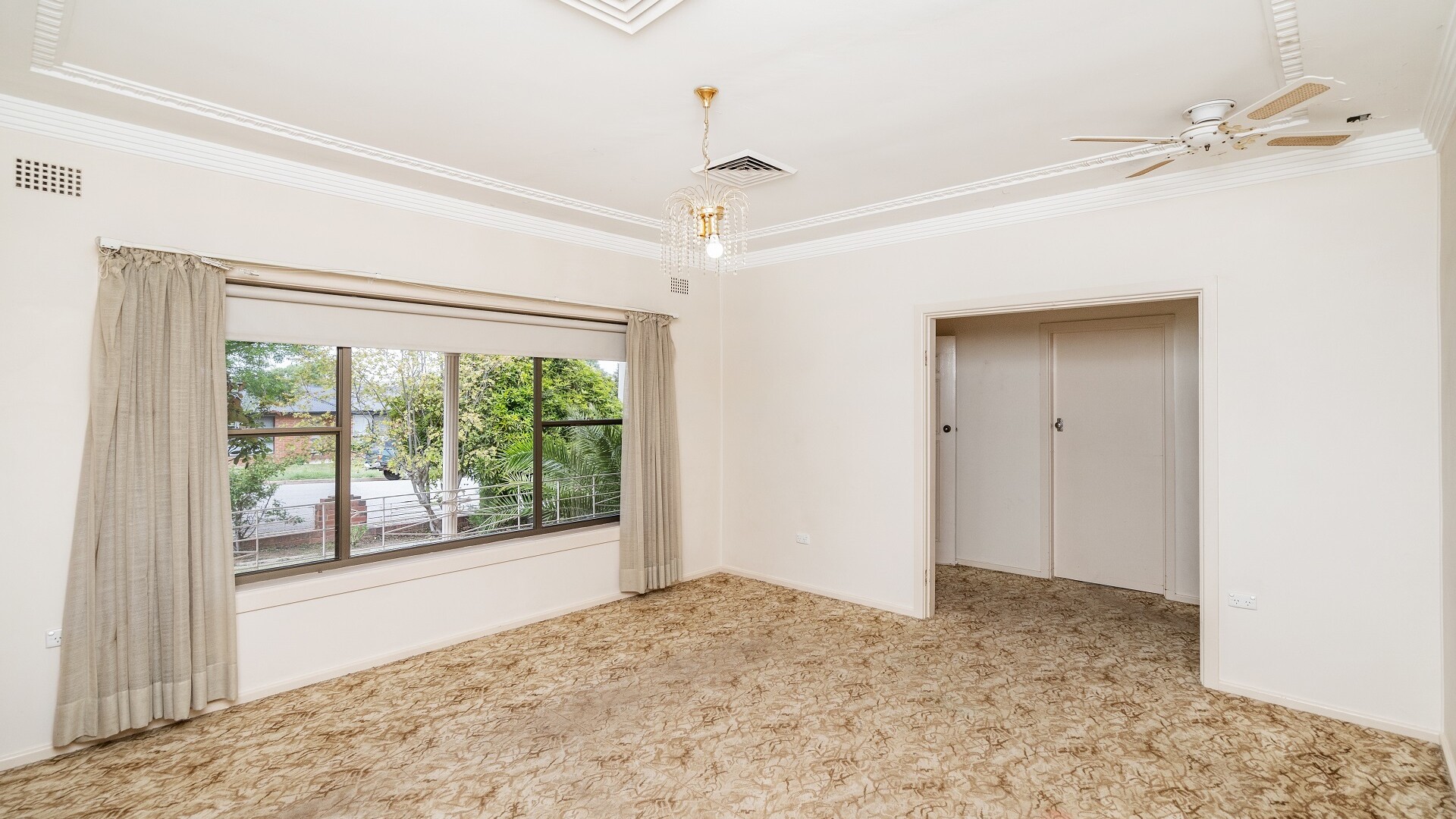 24 May Street, Narrandera NSW 2700 - photo 2