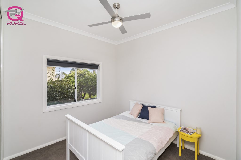 125 Kitchener Road, Temora NSW 2666 - photo 11