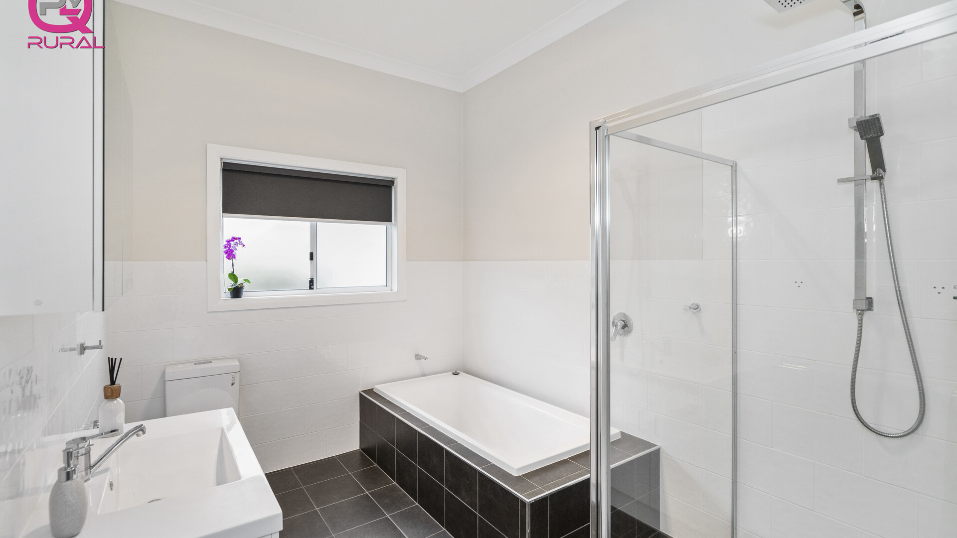 125 Kitchener Road, Temora NSW 2666 - photo 13