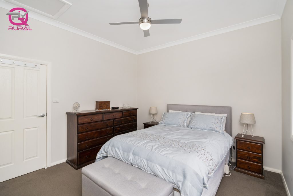 125 Kitchener Road, Temora NSW 2666 - photo 8