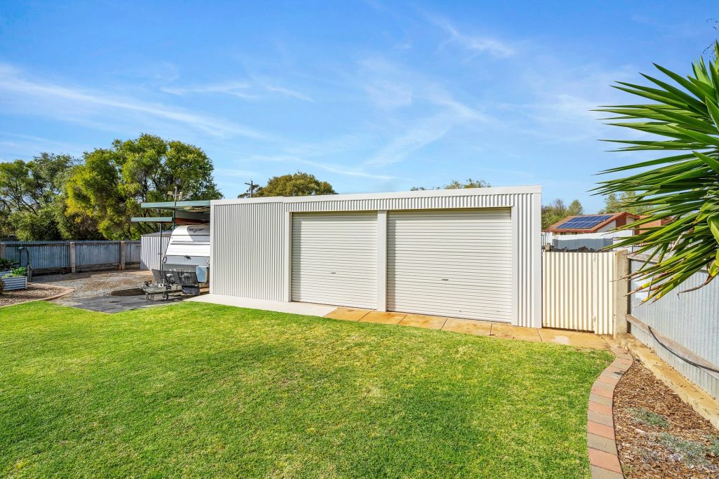 16 Whitton Street, Narrandera NSW 2700 - photo 15