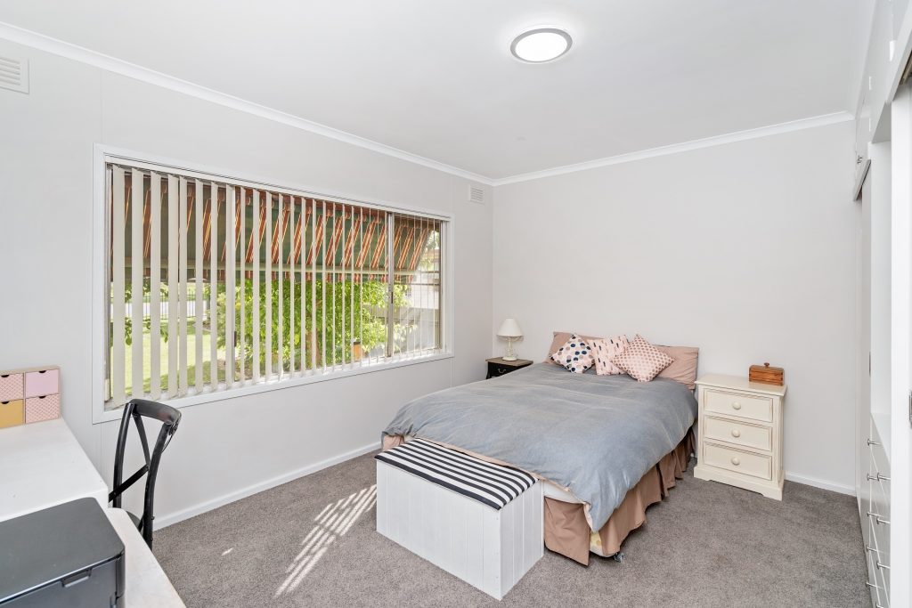 16 Whitton Street, Narrandera NSW 2700 - photo 10