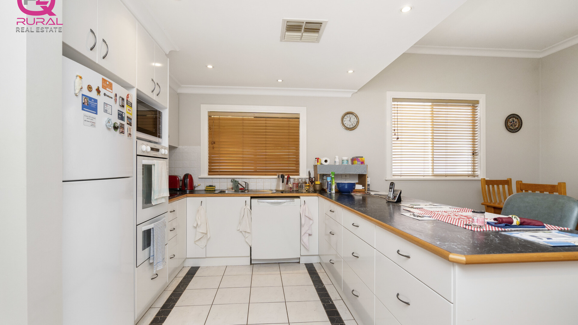 73 Twynam Street, Narrandera NSW 2700 - photo 2