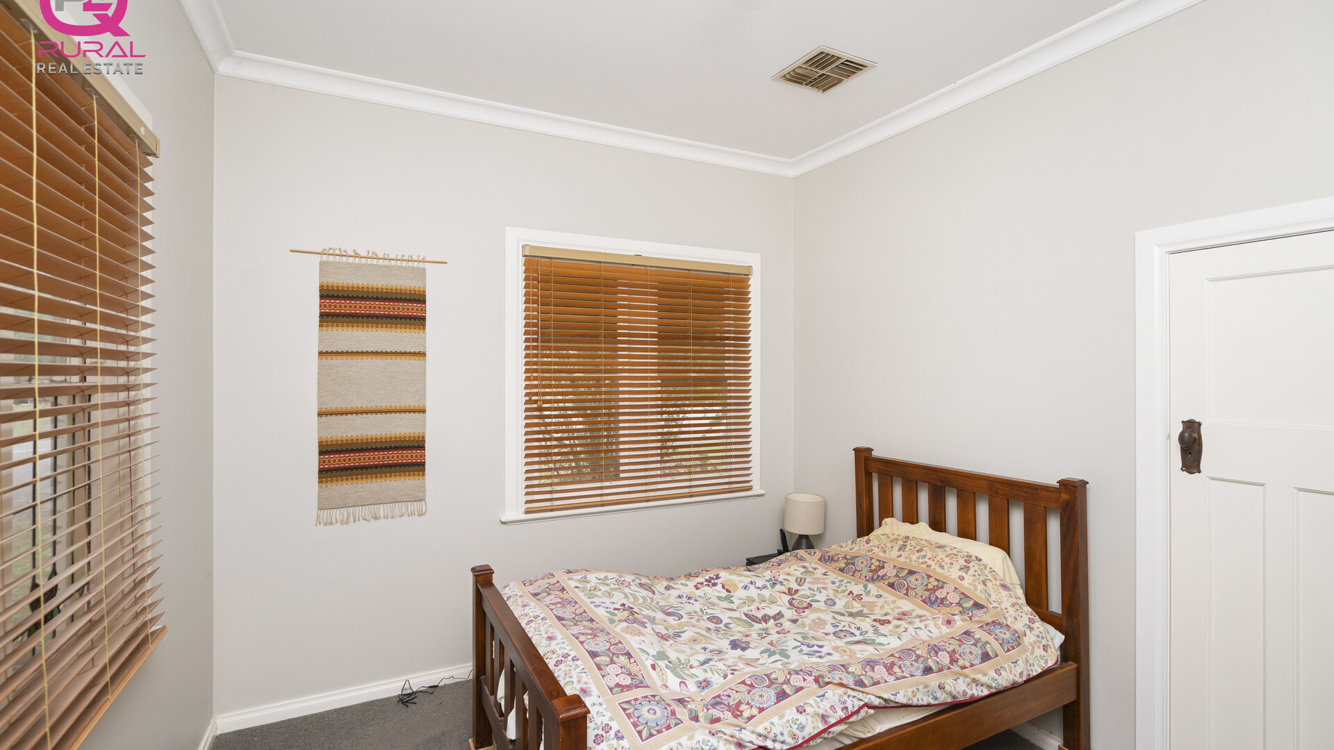 73 Twynam Street, Narrandera NSW 2700 - photo 10