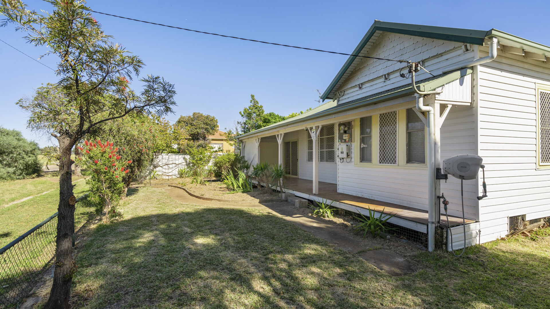 45 Ferrier Street, Narrandera NSW 2700 - photo 2