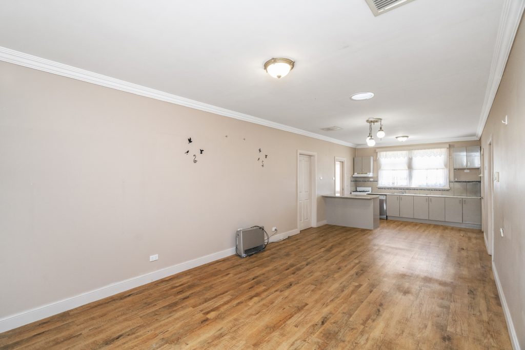 45 Ferrier Street, Narrandera NSW 2700 - photo 3