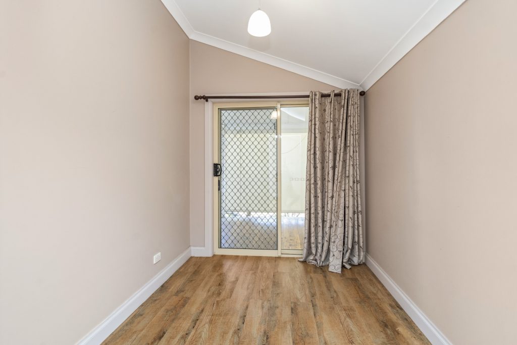45 Ferrier Street, Narrandera NSW 2700 - photo 5