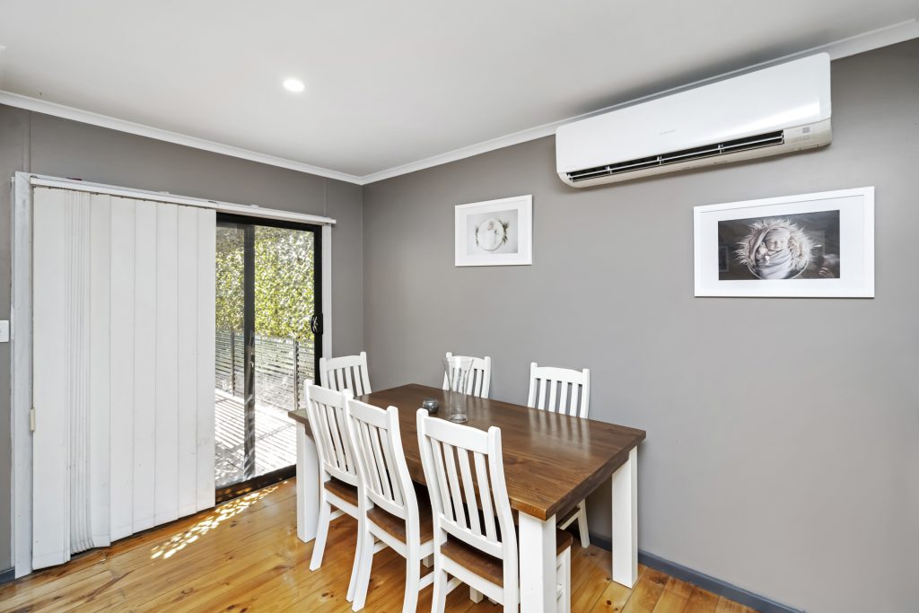 25 Larmer Street, Narrandera NSW 2700 - photo 4