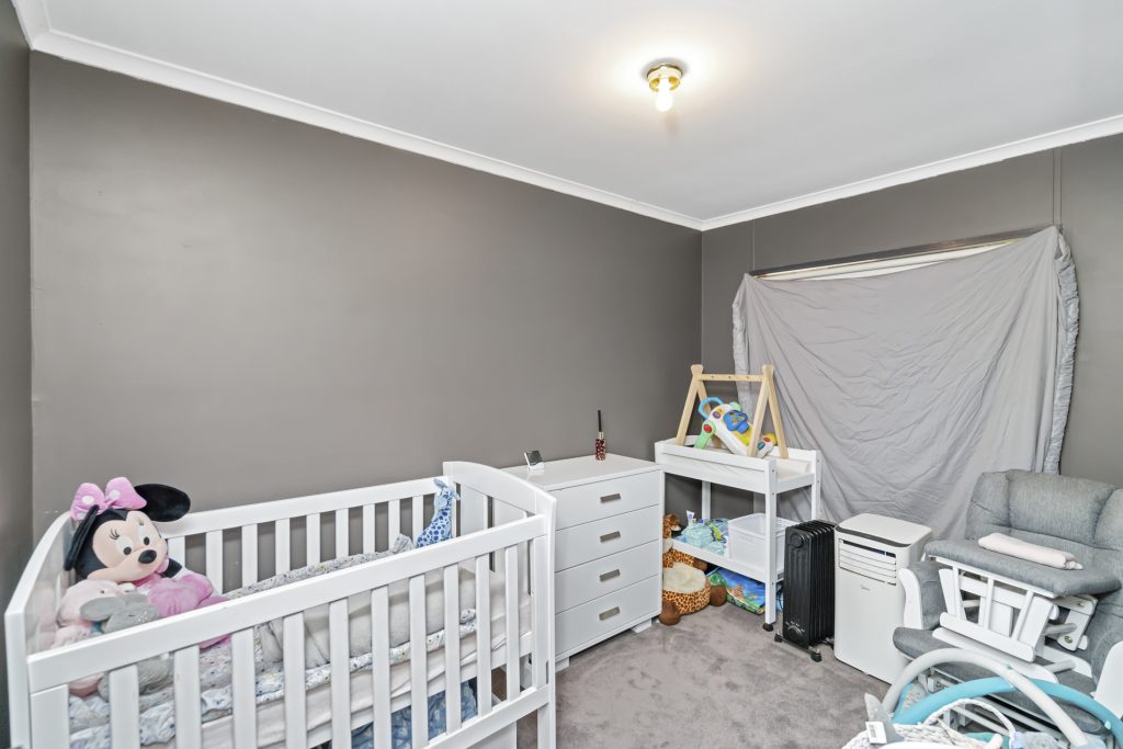 25 Larmer Street, Narrandera NSW 2700 - photo 7