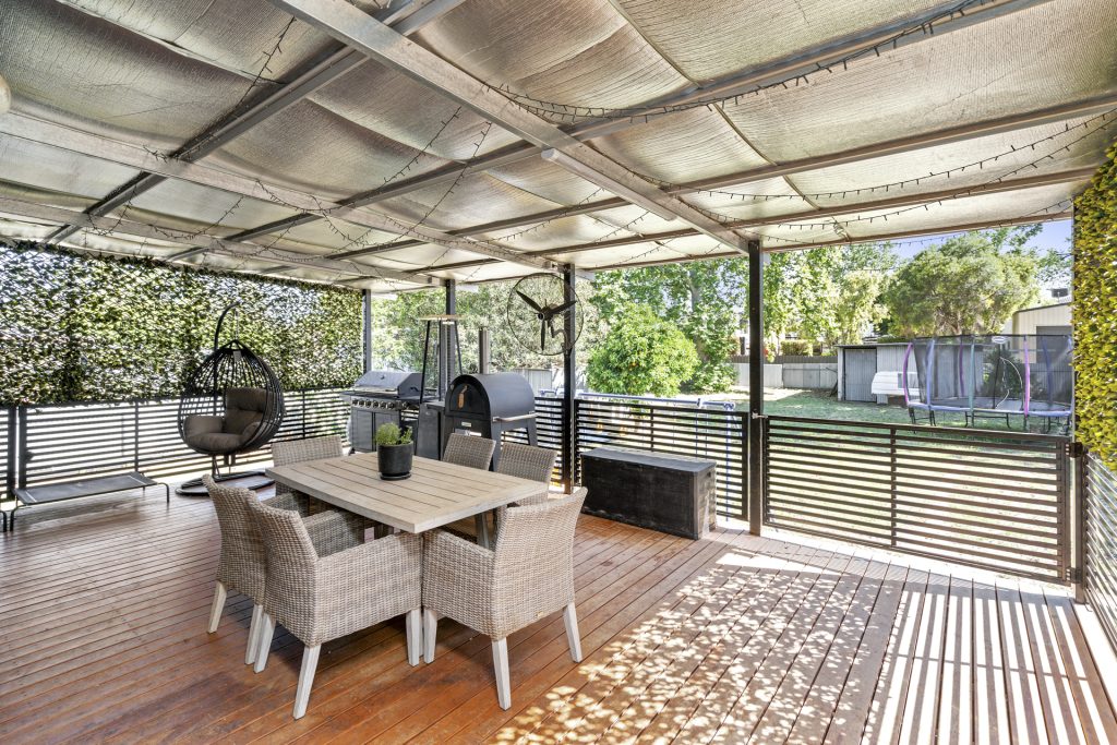 25 Larmer Street, Narrandera NSW 2700 - photo 9