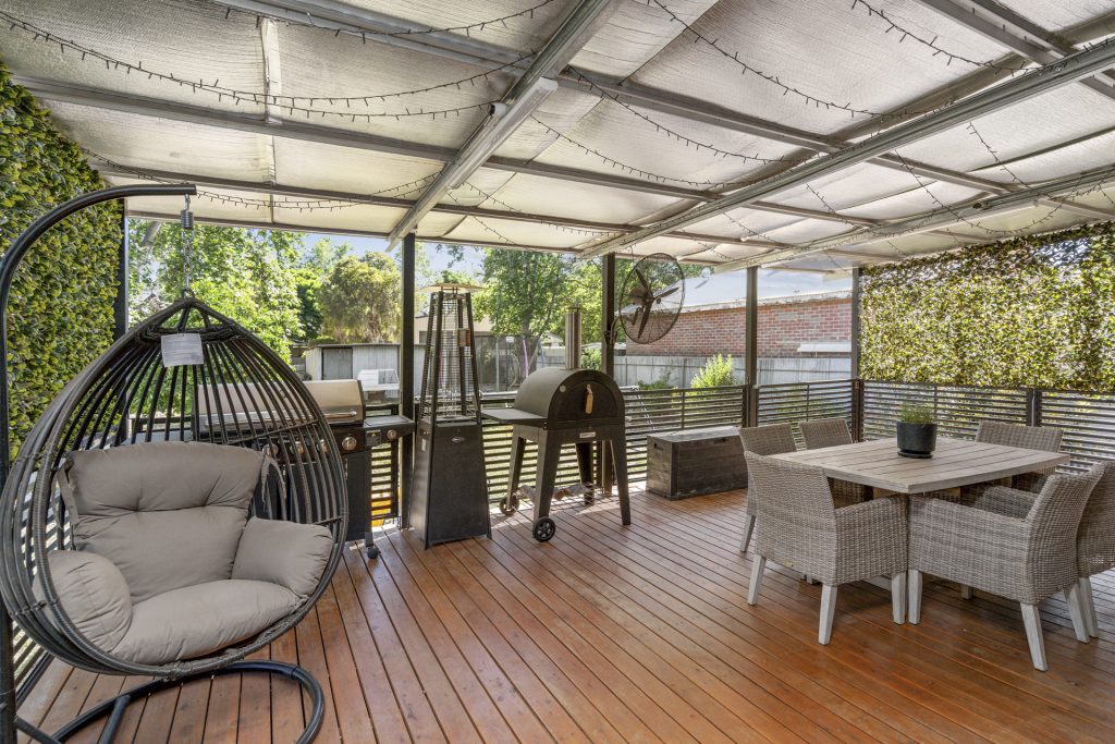 25 Larmer Street, Narrandera NSW 2700 - photo 10