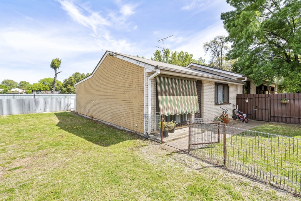 24 Dundas Street, Narrandera NSW 2700 - photo 14
