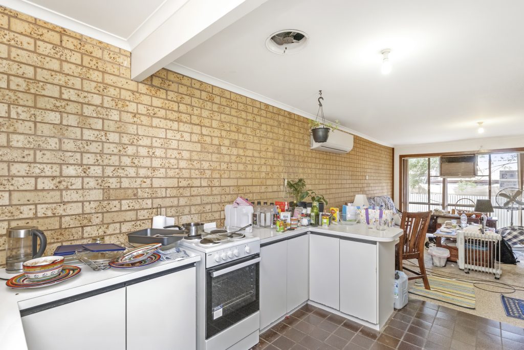 24 Dundas Street, Narrandera NSW 2700 - photo 8