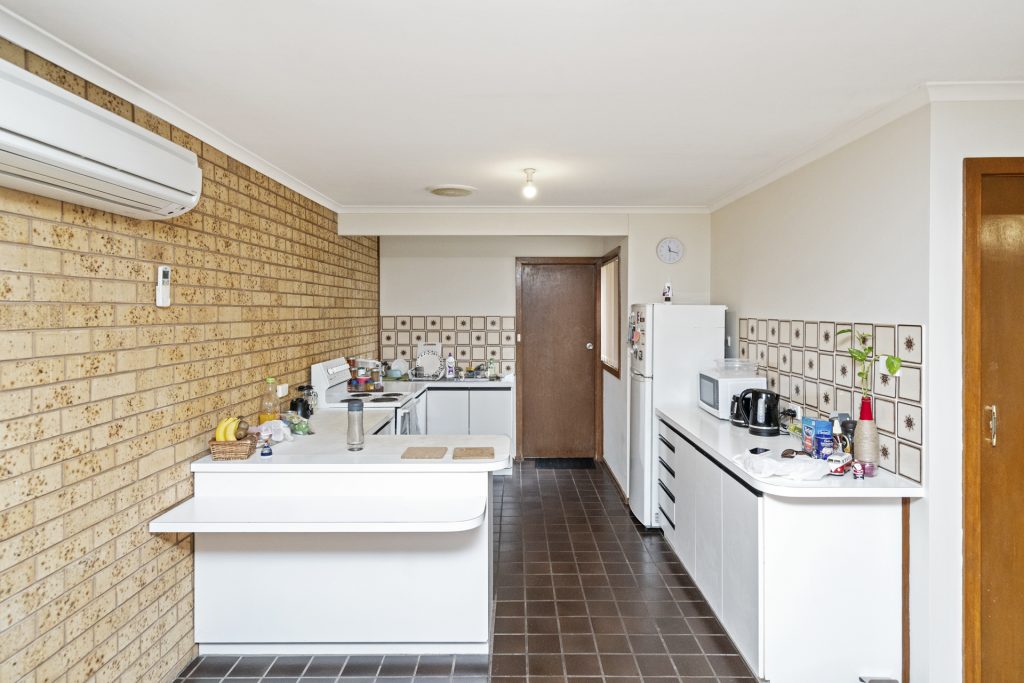 24 Dundas Street, Narrandera NSW 2700 - photo 9