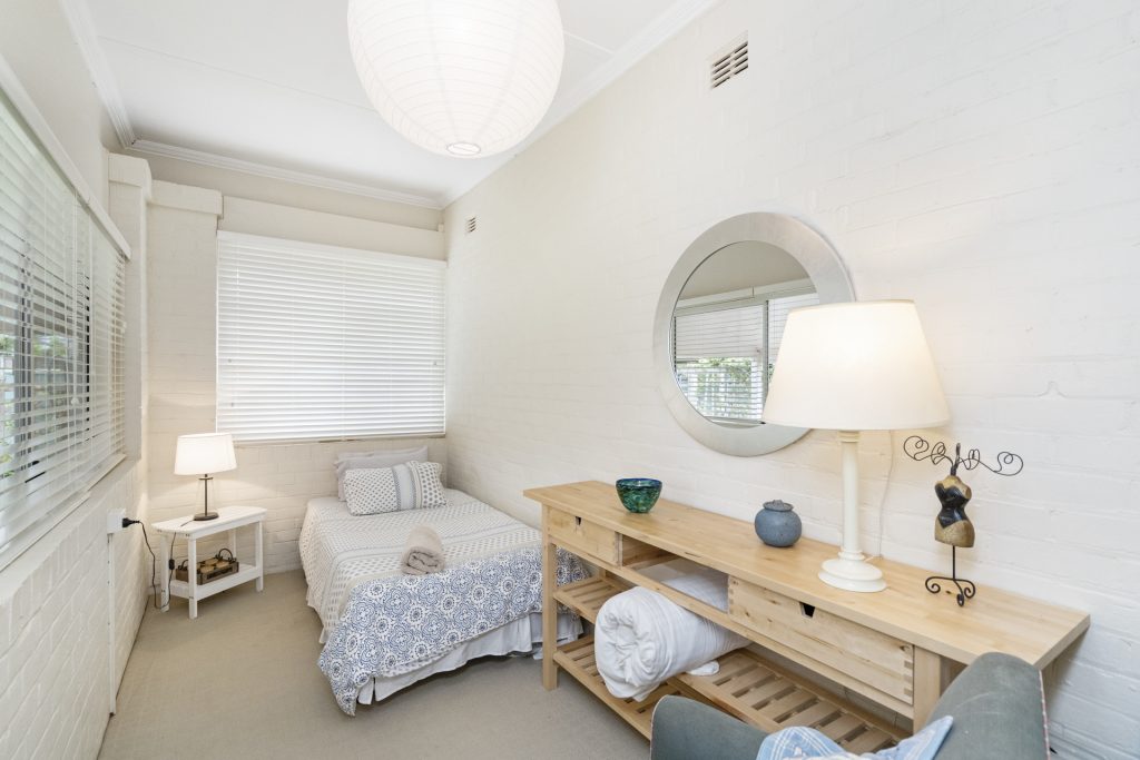 24 Roberts Street, Narrandera NSW 2700 - photo 12