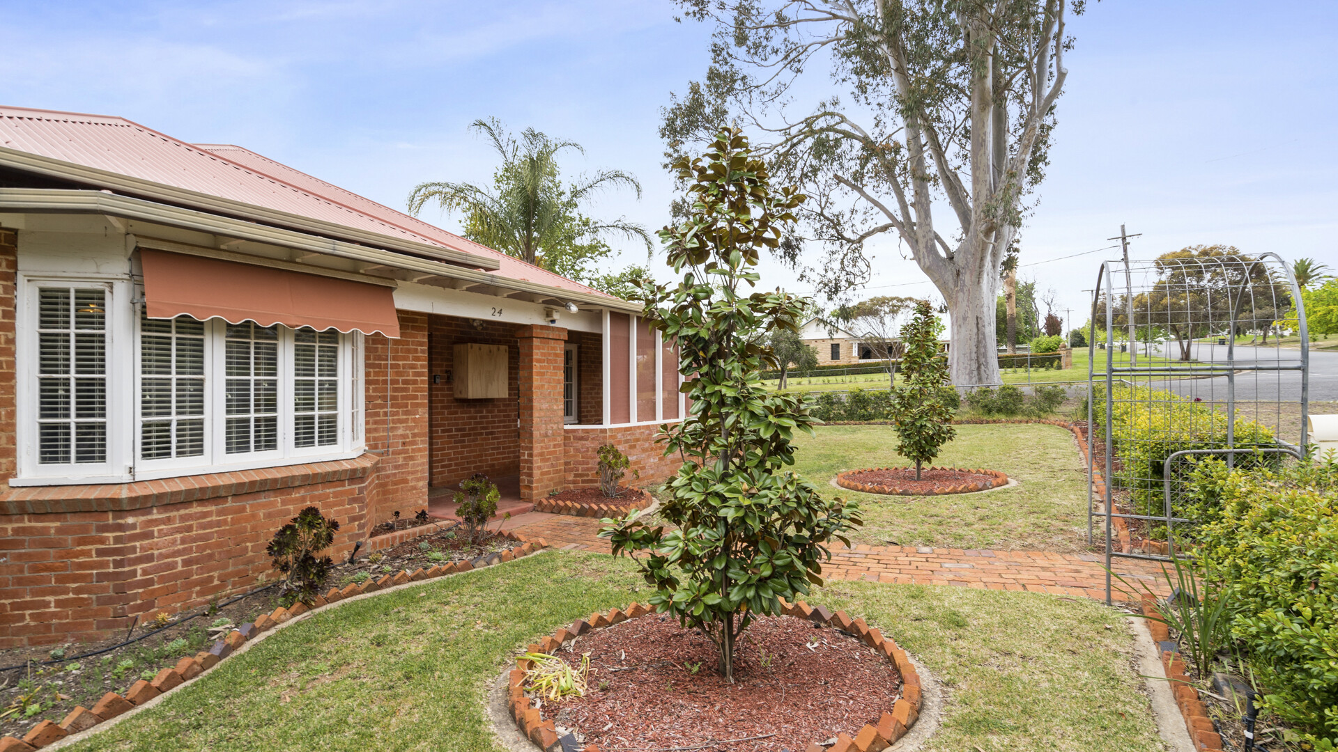 24 Roberts Street, Narrandera NSW 2700 - photo 3