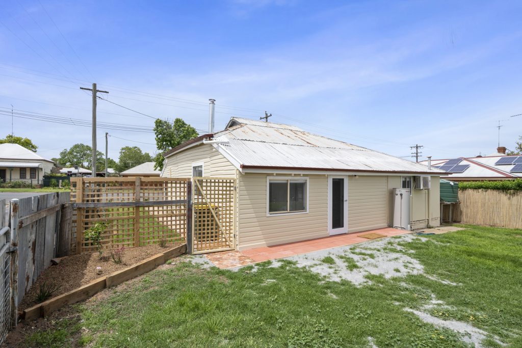 22 Charles Street, Narrandera NSW 2700 - photo 12