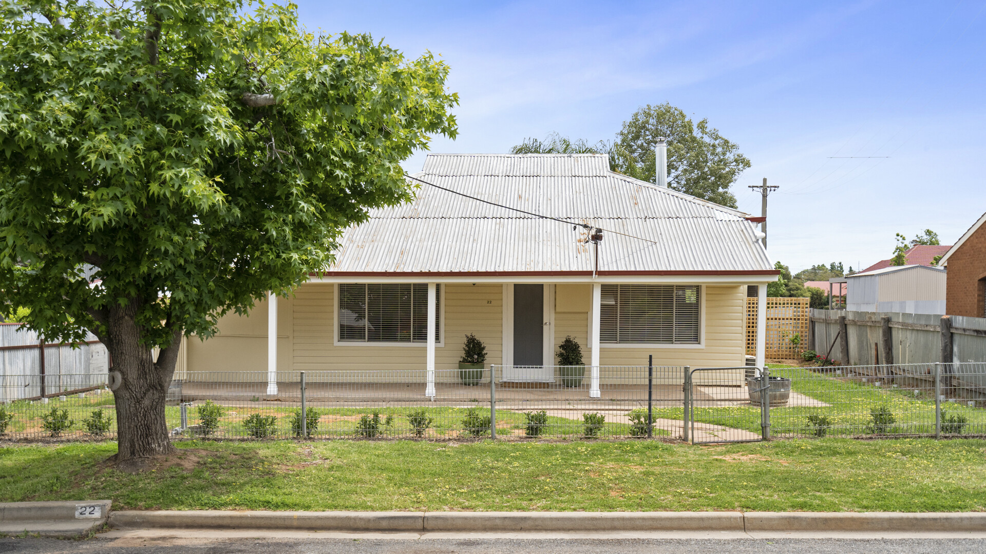 22 Charles Street, Narrandera NSW 2700 - photo 3