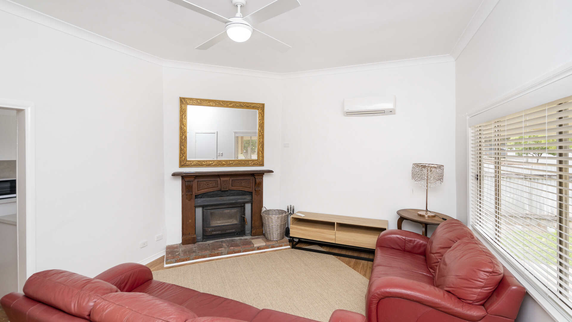 22 Charles Street, Narrandera NSW 2700 - photo 4