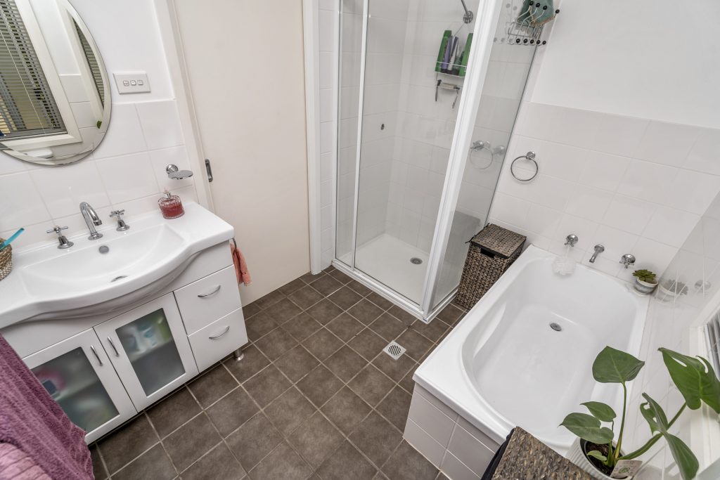 50 Yanco Avenue, Leeton NSW 2705 - photo 11