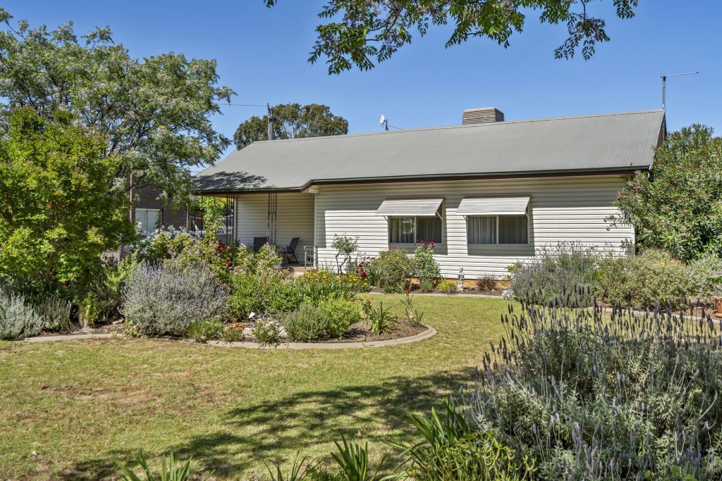 50 Yanco Avenue, Leeton NSW 2705 - McGrath Riverina