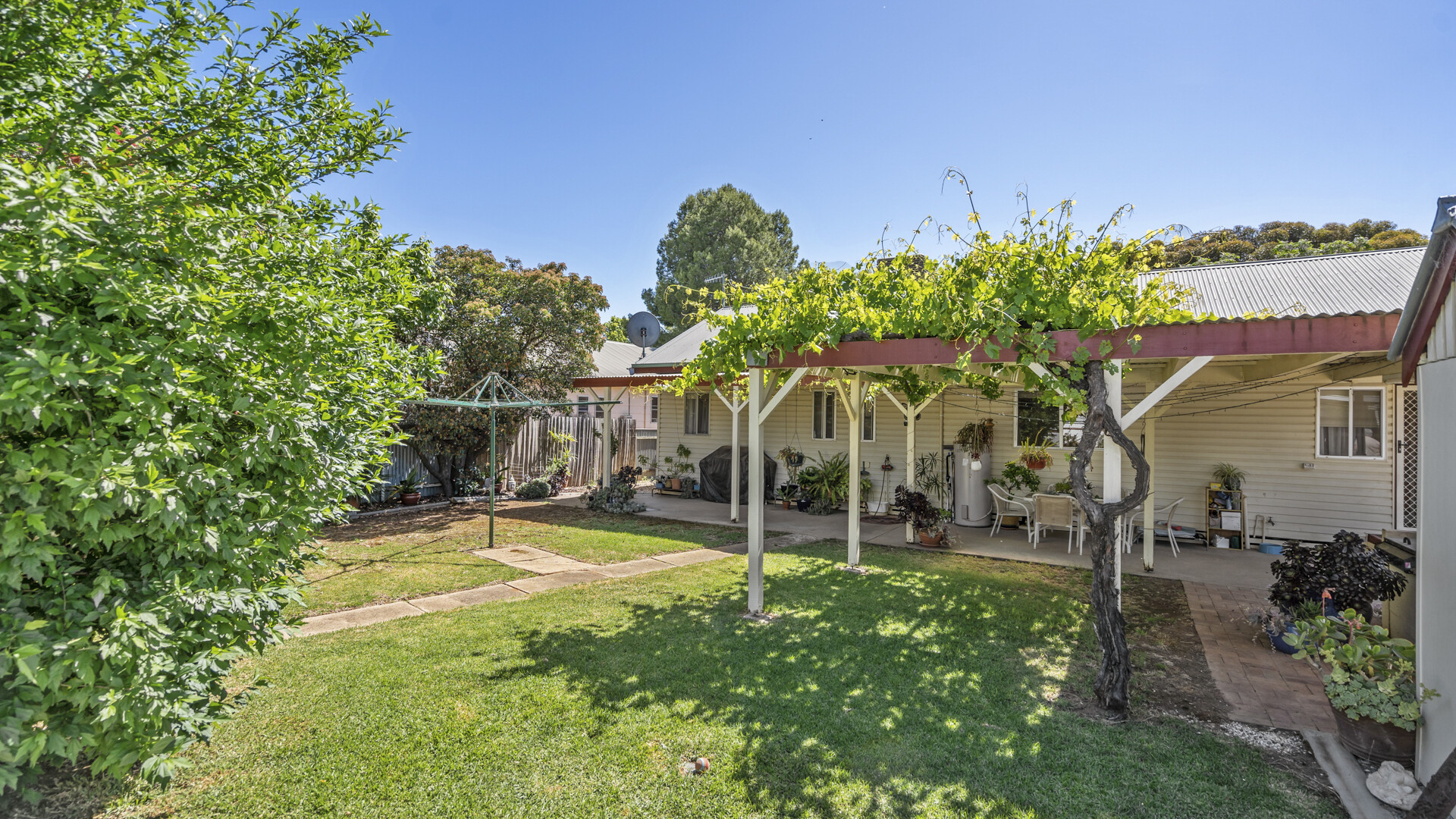 50 Yanco Avenue, Leeton NSW 2705 - photo 12