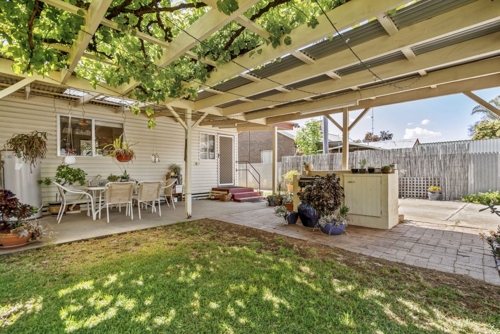 50 Yanco Avenue, Leeton NSW 2705 - photo 14