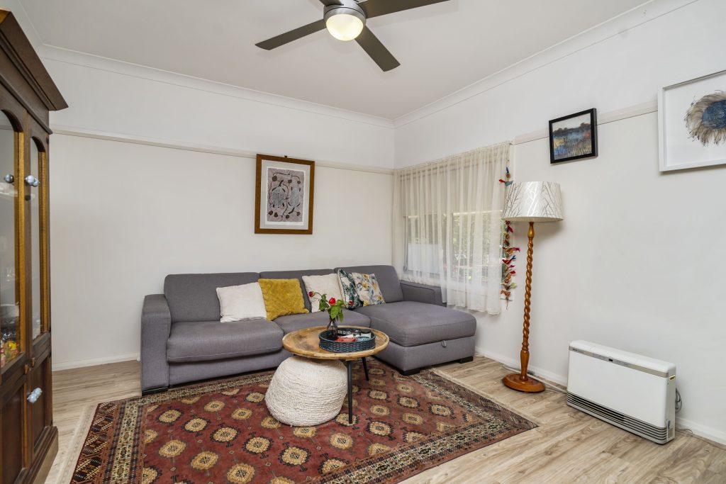 50 Yanco Avenue, Leeton NSW 2705 - photo 5