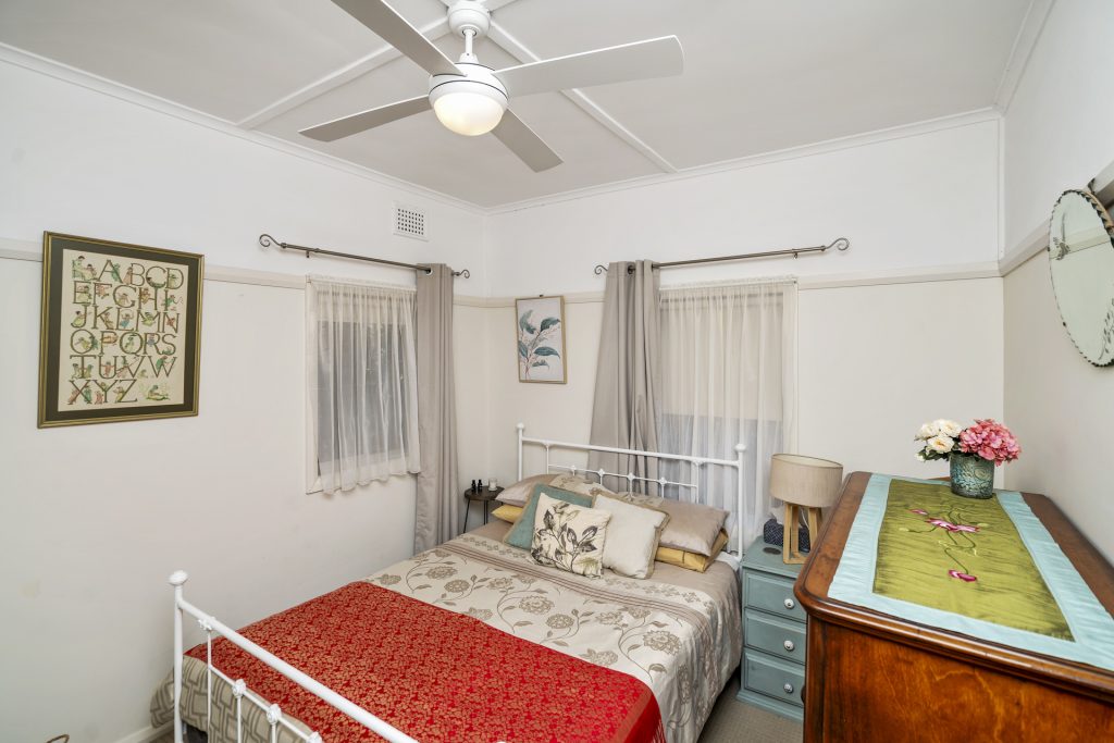 50 Yanco Avenue, Leeton NSW 2705 - photo 9