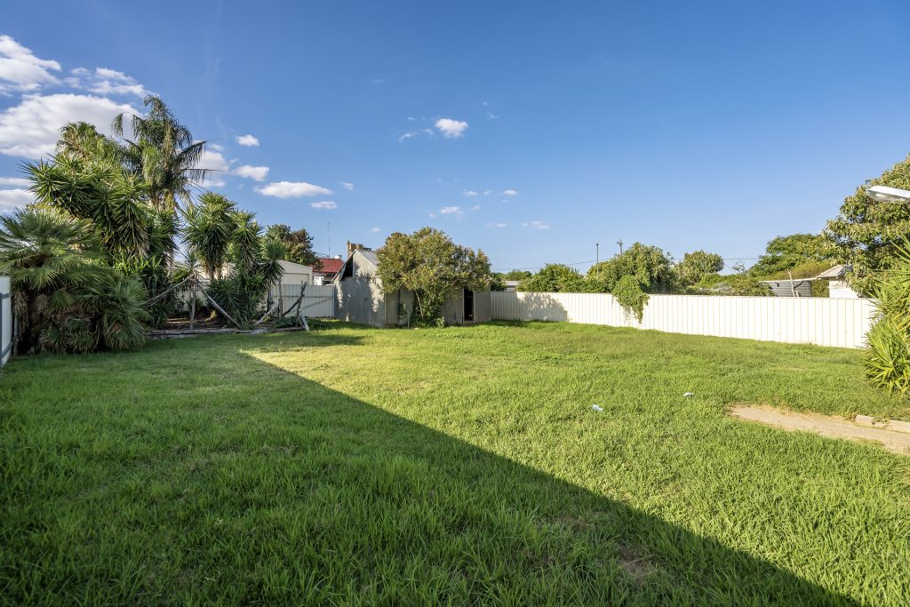 37 King Street, Narrandera NSW 2700 - photo 16