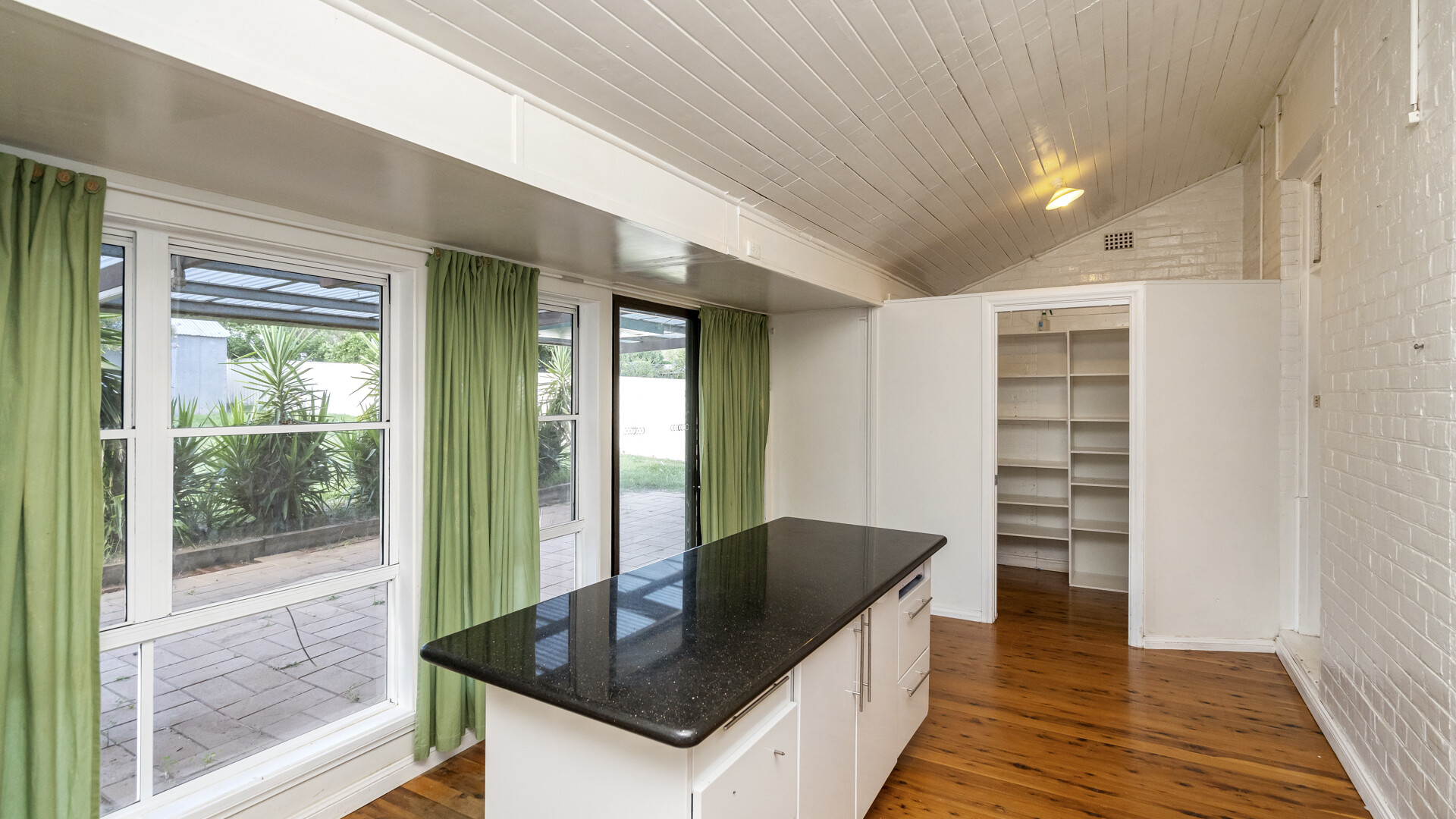 37 King Street, Narrandera NSW 2700 - photo 7