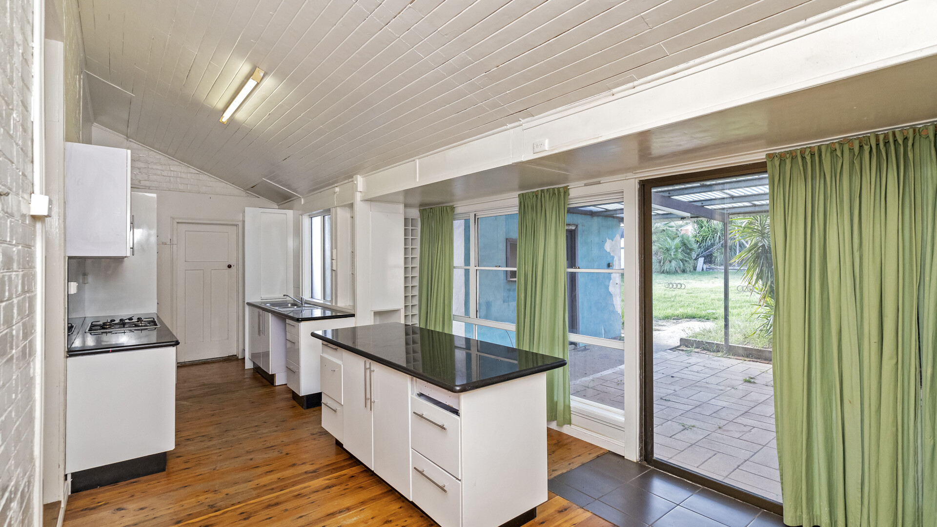 37 King Street, Narrandera NSW 2700 - photo 8