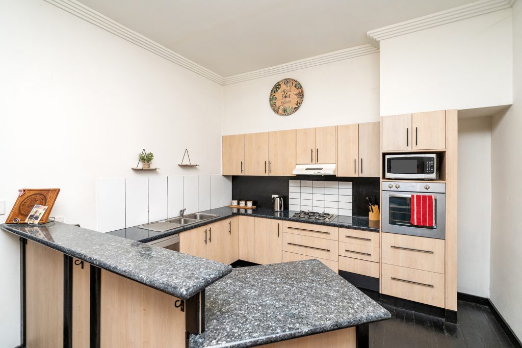 10 Carolan Place, Narrandera NSW 2700 - photo 2