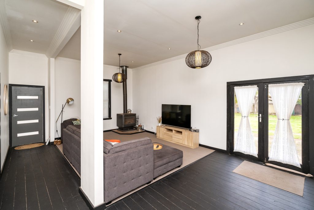 10 Carolan Place, Narrandera NSW 2700 - photo 8