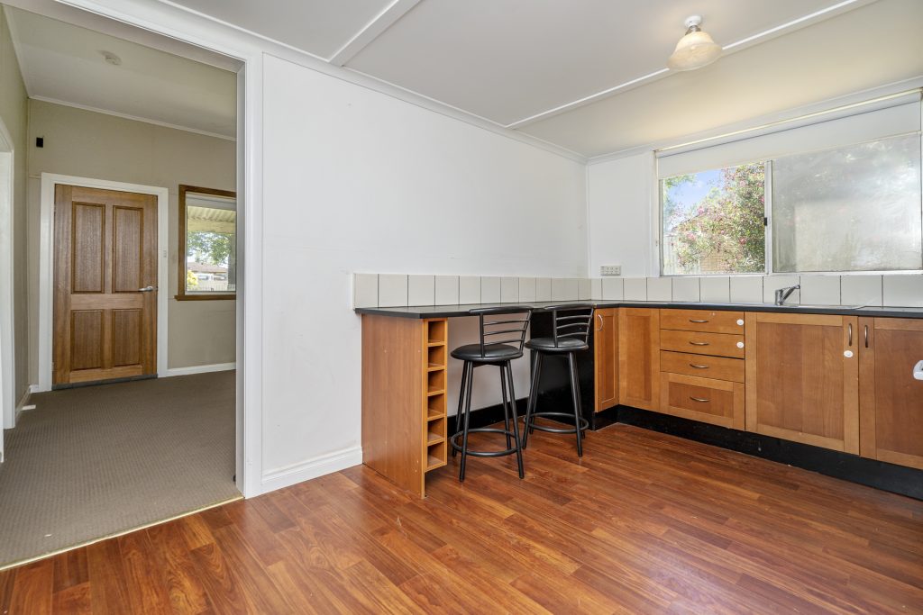 18 Audley Street, Narrandera NSW 2700 - photo 2