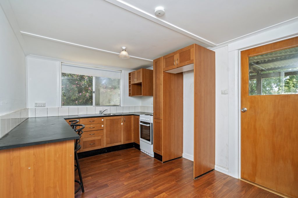 18 Audley Street, Narrandera NSW 2700 - photo 3