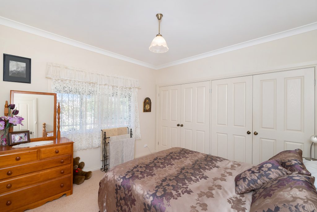 4 Guild Place, Leeton NSW 2705 - photo 11