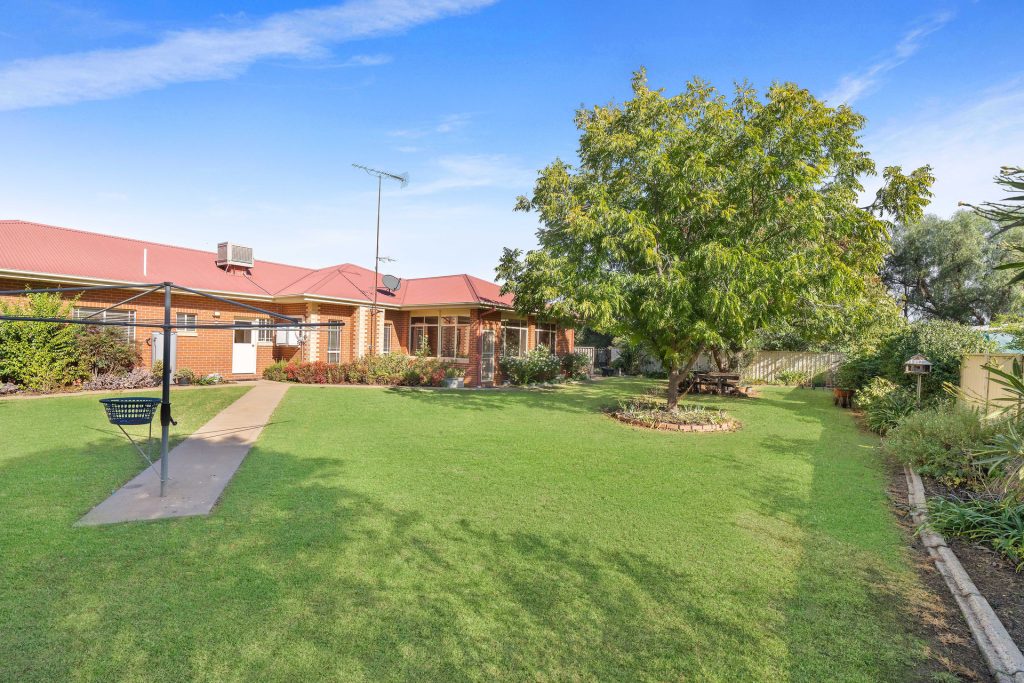 4 Guild Place, Leeton NSW 2705 - photo 4