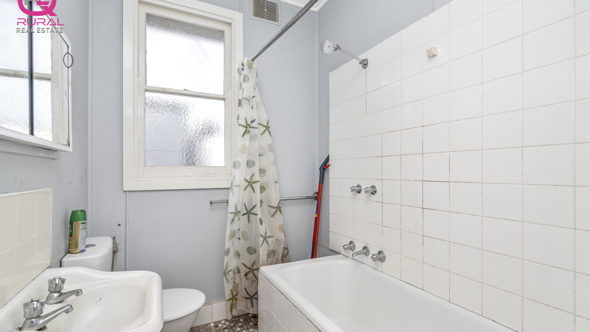10 Flood Street, Narrandera NSW 2700 - photo 8