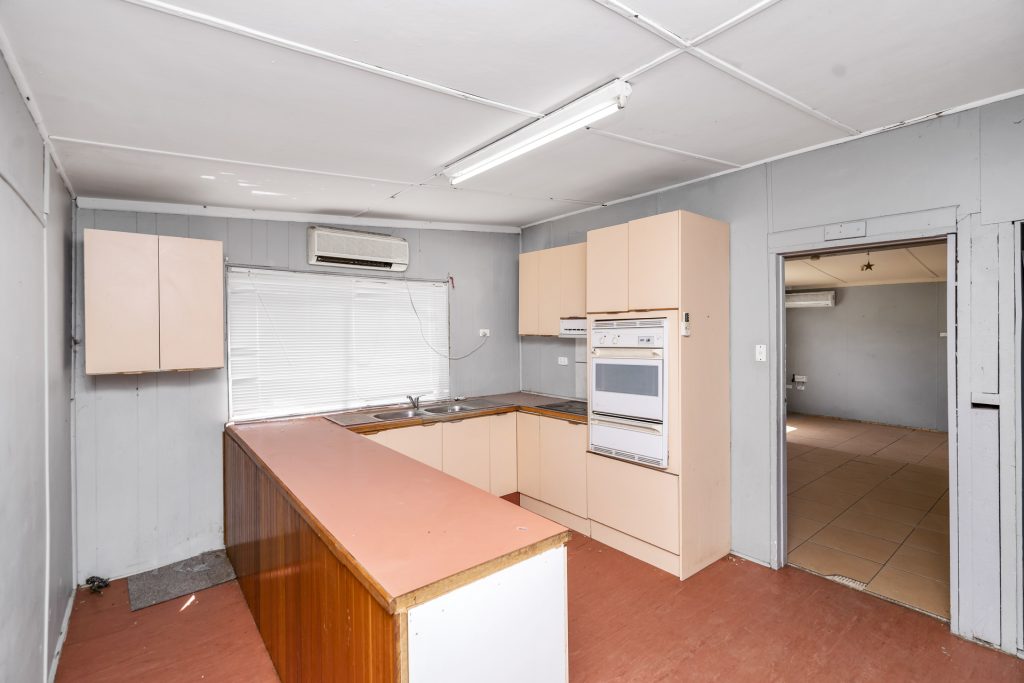 48 Hankinson Street, Narrandera NSW 2700 - photo 4