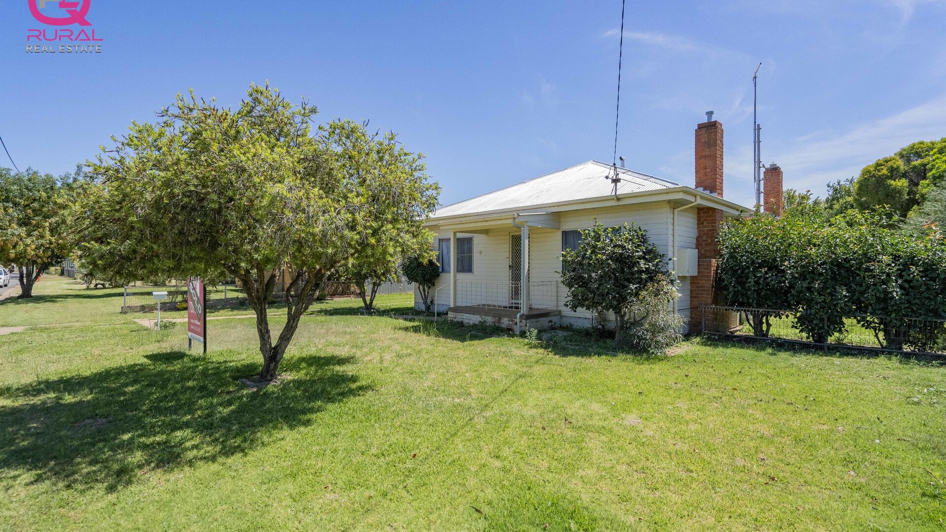 9 Grosvenor Street, Narrandera NSW 2700 - photo 4