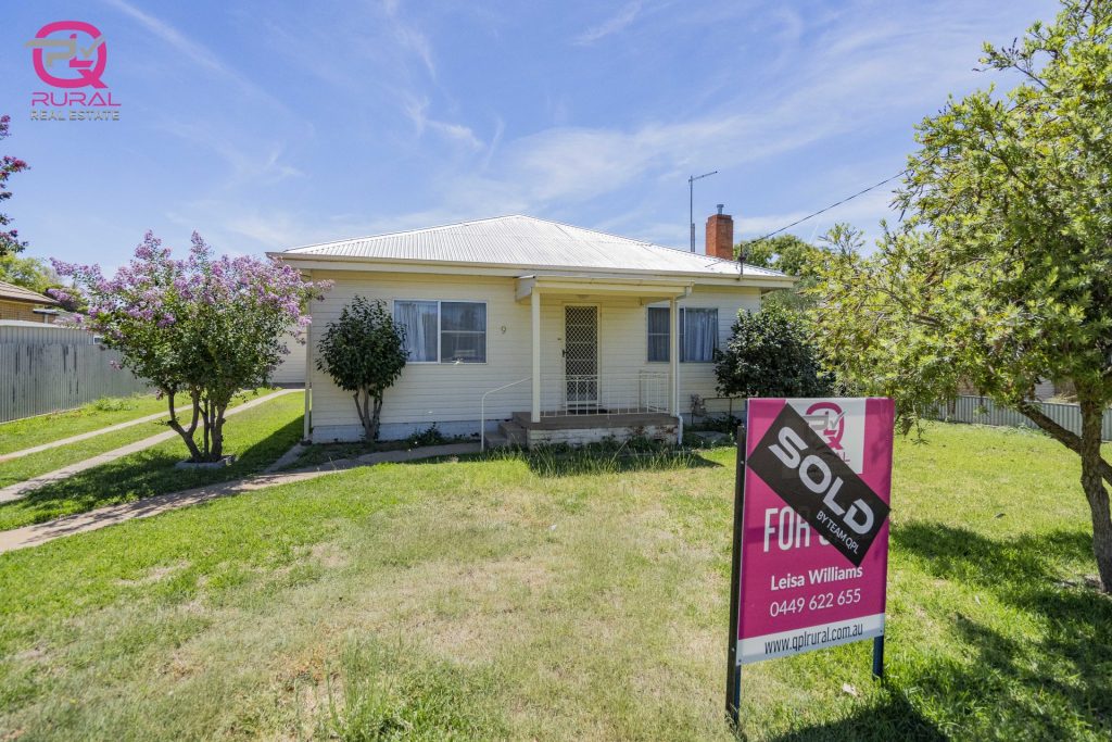 9 Grosvenor Street, Narrandera NSW 2700 - photo 5
